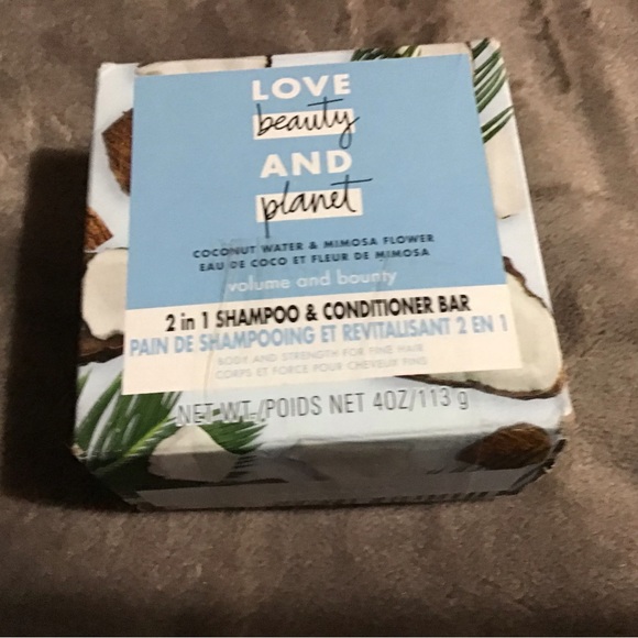 Love beauty and planet 2 in one shampoo & conditioner bar 4 oz coconut & mimosa - Picture 2 of 2